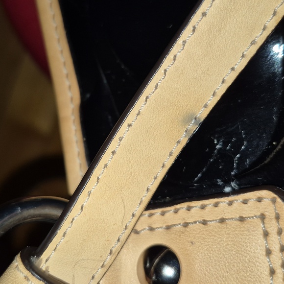 Coach patent leather tote. PRE-LOVED. - Picture 16 of 16